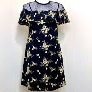 DONNA MORGAN Petites Cocktail Coquette Black Lace Floral Embroidery Dress Size 2